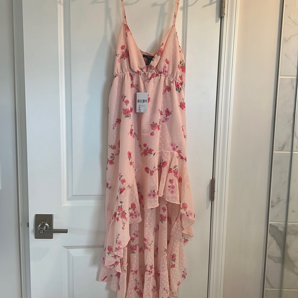 Beautiful high low summer dress!
